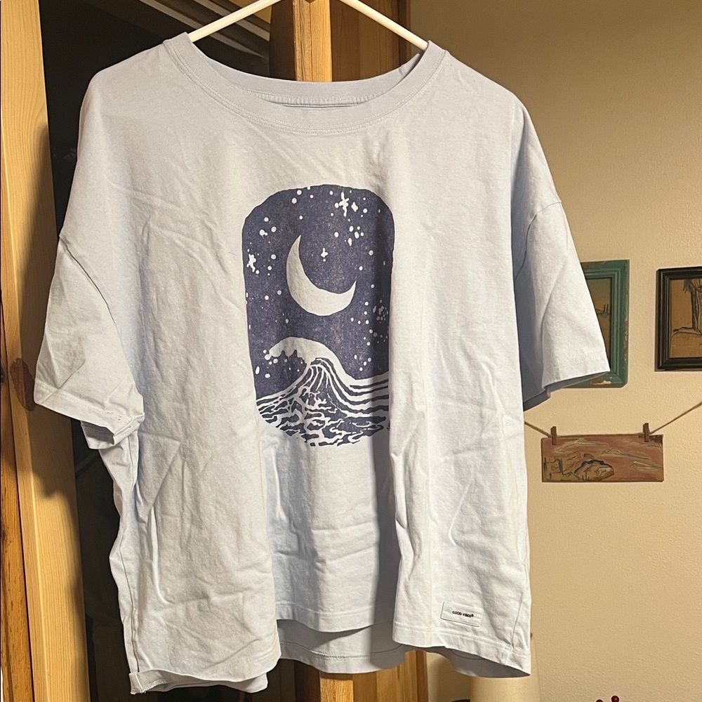 Life is Good cropped crusher tee, Moon and Waves Graphic